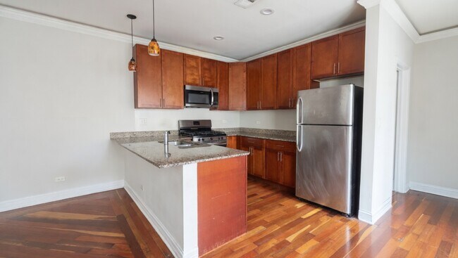 Foto del edificio - 2038 W Touhy Ave