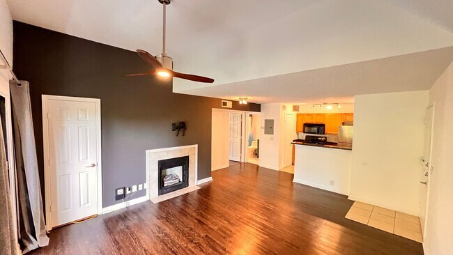 Foto del edificio - BEAUTIFUL 1 Bedroom and 1 Bathroom home in Altamonte Springs!!! Ready to move-in Nov 21st!