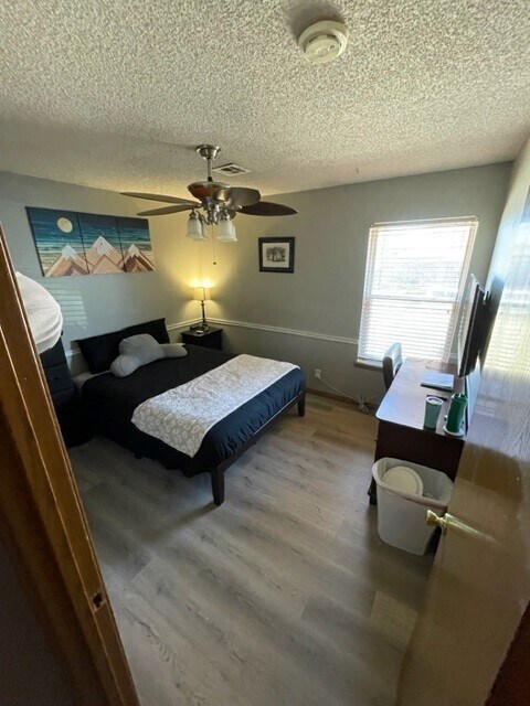 Foto del edificio - 1716 S August St