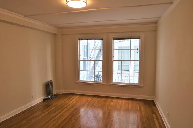 Building Photo - 1090 Eddy St