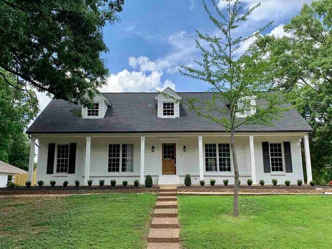 Building Photo - 3069 Circle Gate Dr