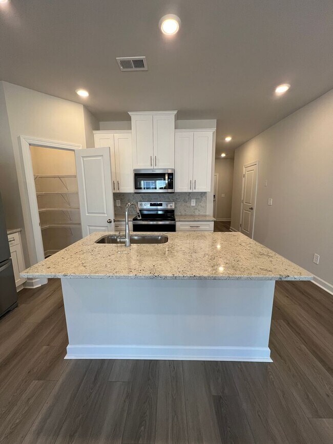 Building Photo - 3 Bedroom, 2.5 Bath Brand New Home for Rent (MONROE)