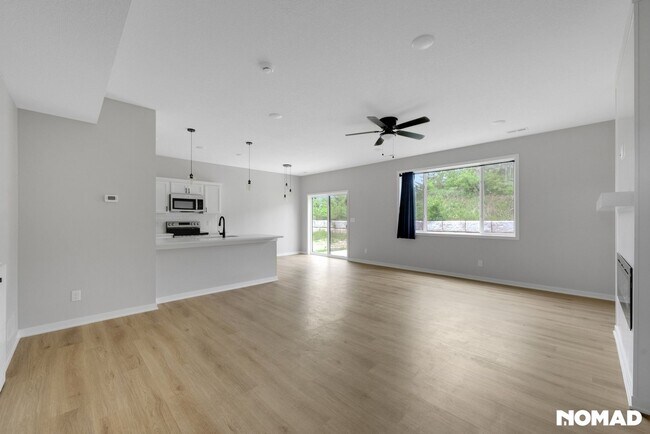 Foto del edificio - 619 Wright Rd
