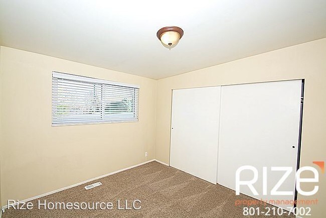 Building Photo - 3978 S 4800 W