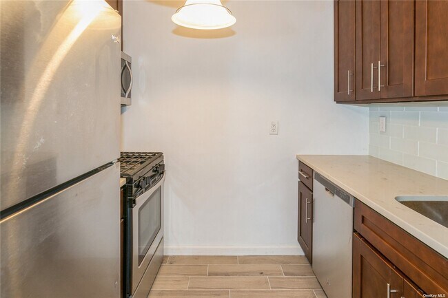 Foto del edificio - 2 Birchwood Ct