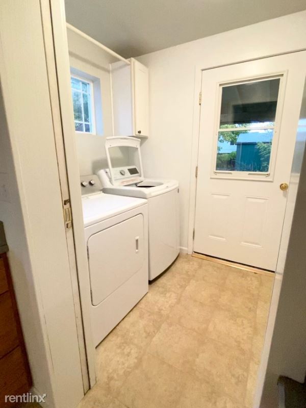 Foto del edificio - 1 br, 1 bath House - 825 W Honeysuckle Ave