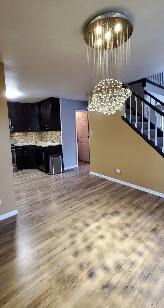 Building Photo - 2629 College Hill Cir