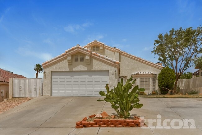 Building Photo - 1133 Broken Hills Dr