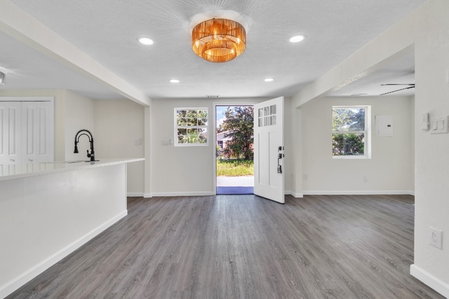 Foto del edificio - 509 Maine Ave