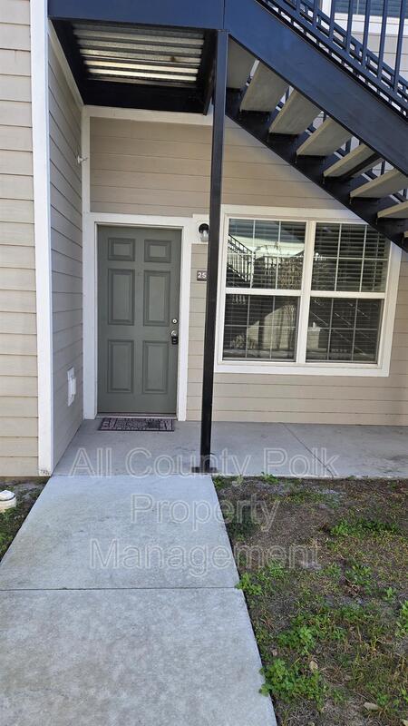 Building Photo - 915 Ariana St