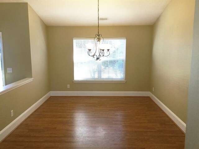 Foto del edificio - 4008 Edgeview Dr