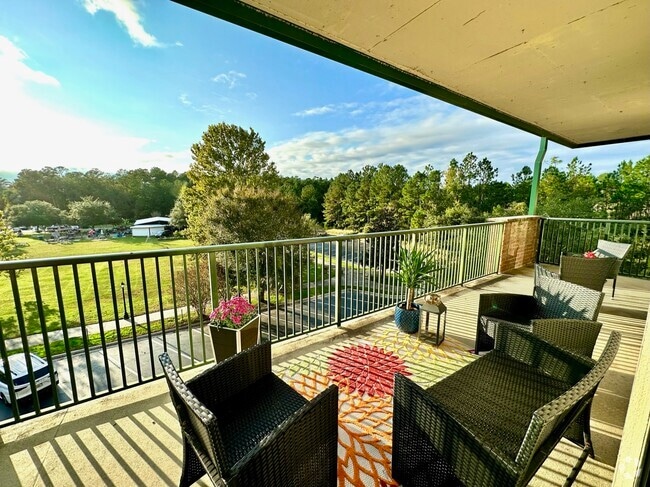 Patio - Magnolia Parke
