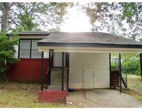 Building Photo - 4116 Southern Ave