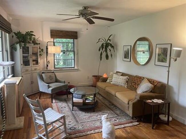 Photo - 2/1 Available Now House