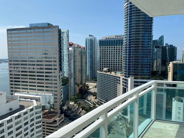Foto del edificio - 950 Brickell Bay Dr