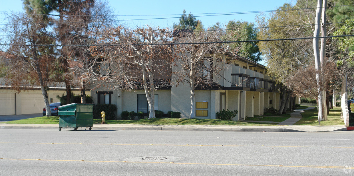 Building Photo - 225 S San Dimas Canyon Rd