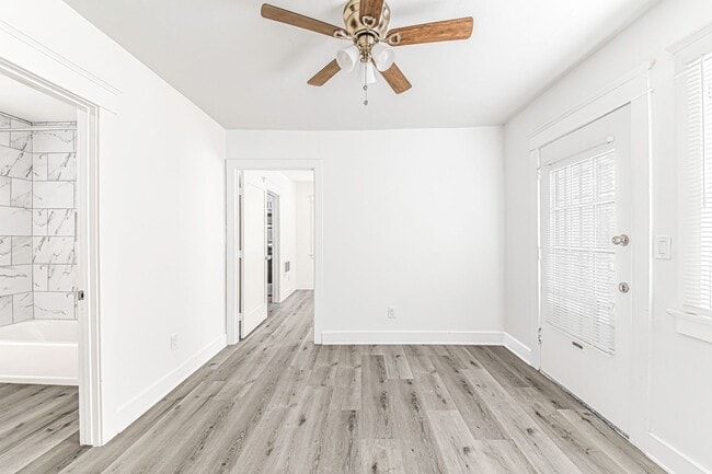 Building Photo - 525 Chestnut Ave