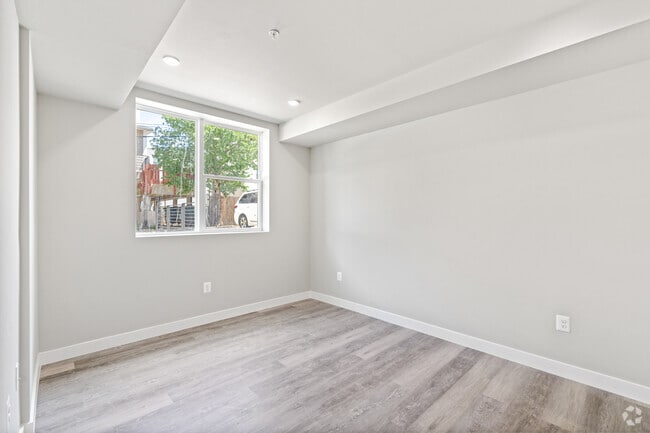 1BR, 1BA - 704SF - 22 Kennedy St NW