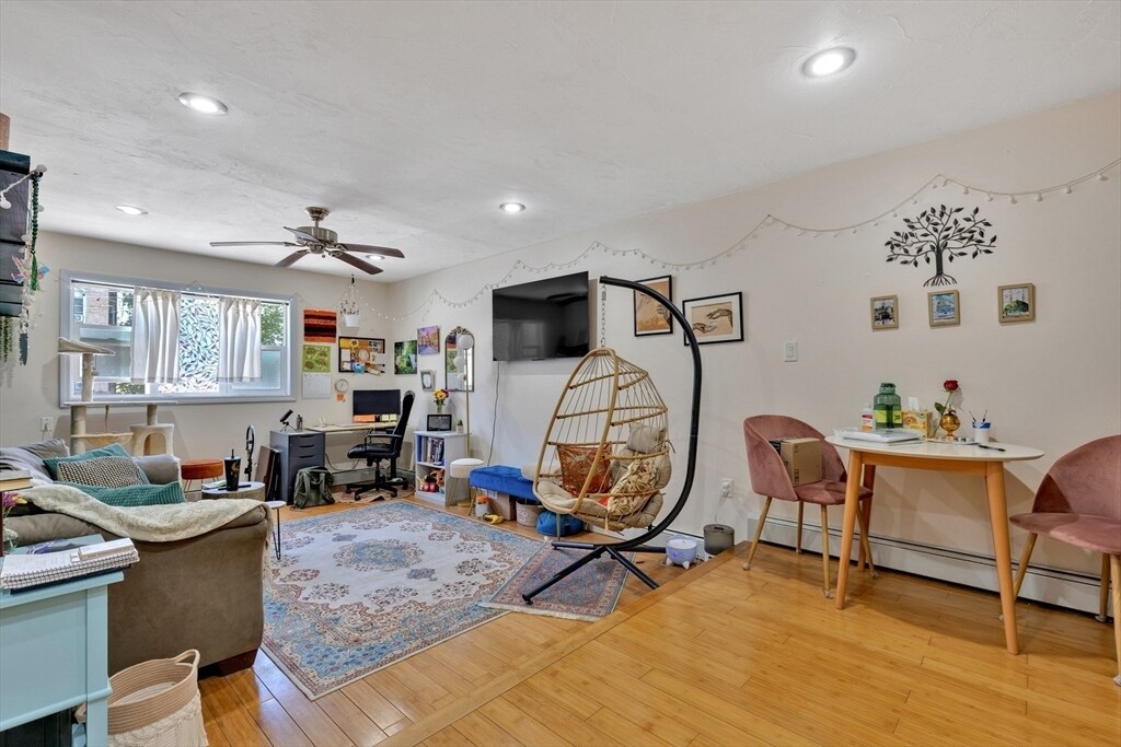 Foto principal - 55 Cummings Rd