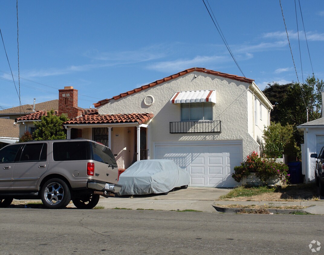 Primary Photo - 3009 Nevin Ave