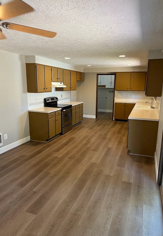 Foto del edificio - 147 Idylwood Dr SE