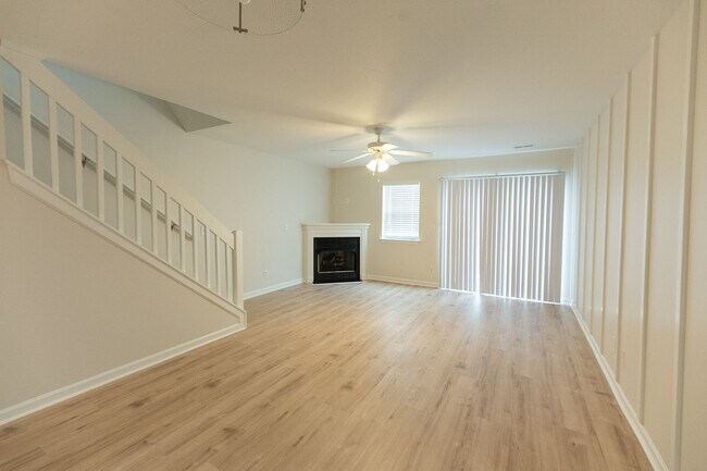 Building Photo - 306 Snowy Owl Ct