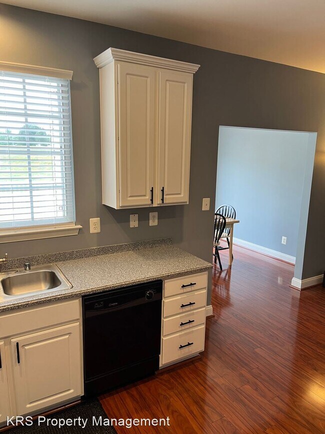 Building Photo - 3 br, 2.5 bath House - 644 Berwick Ct.