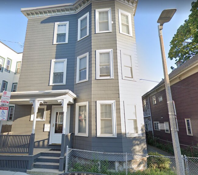 Building Photo - 4 Grafton St