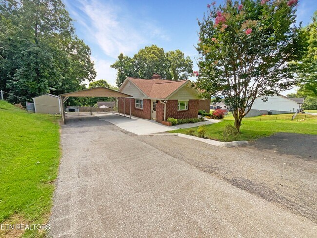 Building Photo - 5802 Tazewell Pike
