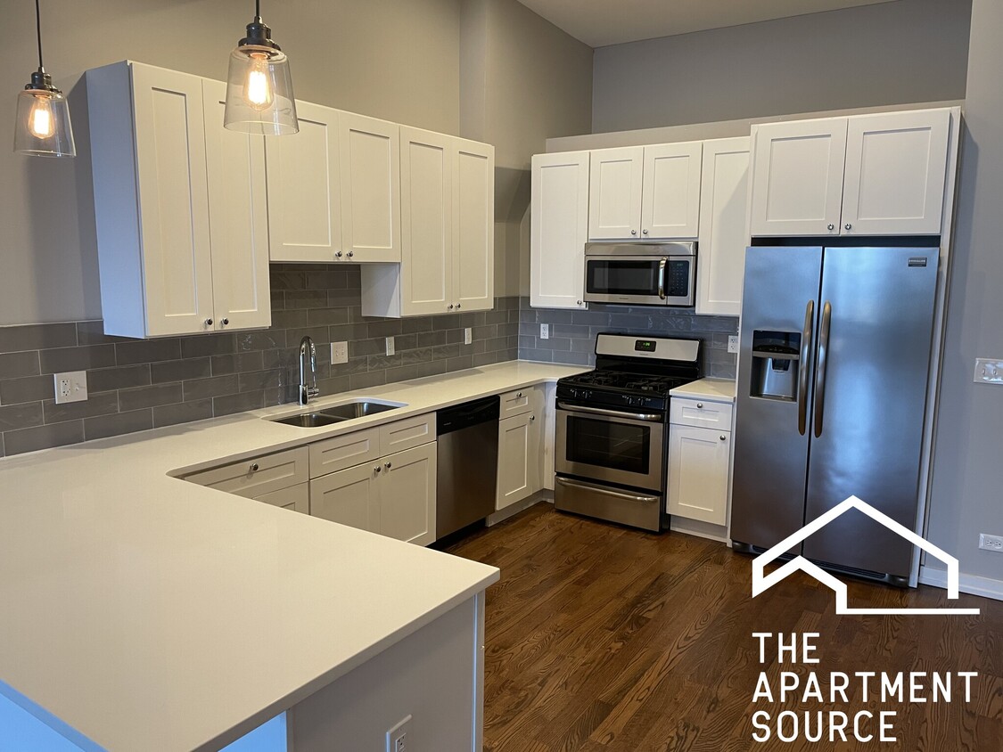 Foto principal - 7058 N Clark St