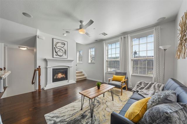 Foto del edificio - 5713 Knox Dr