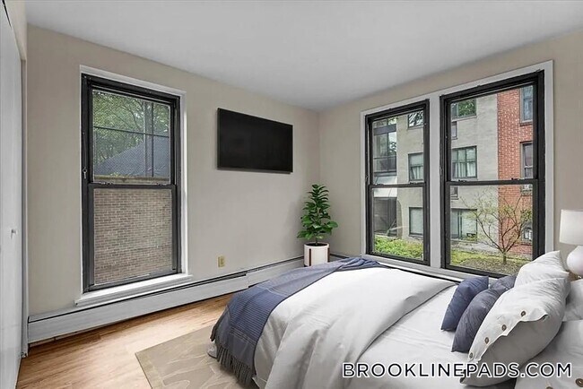 Foto del edificio - 10 Juniper St