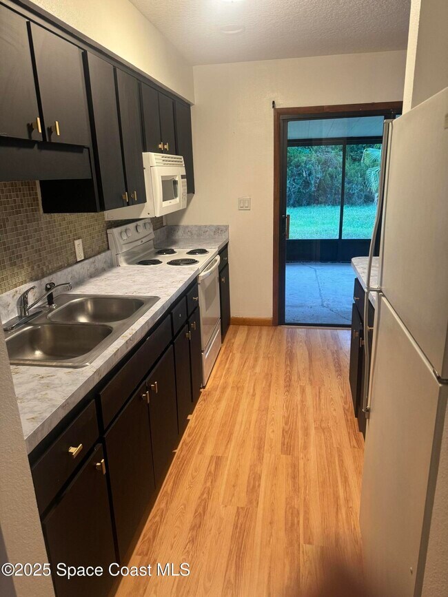 Foto del edificio - 810 Vantage St SE