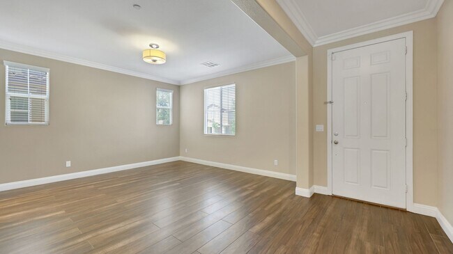 Building Photo - Large Inspirada Home!