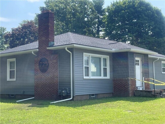 Foto del edificio - 725 Lakeshore Blvd