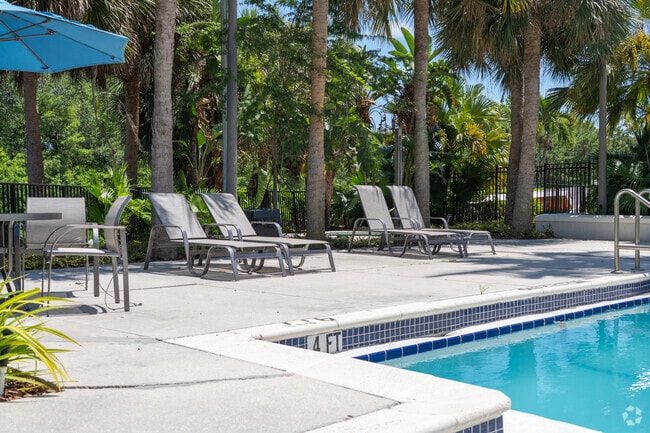 1200 Waterway Village Ct Greenacres, FL 33413-2173 - Waterway Village