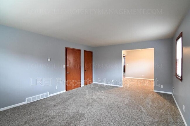 Foto del edificio - 316 Idlewylde Dr