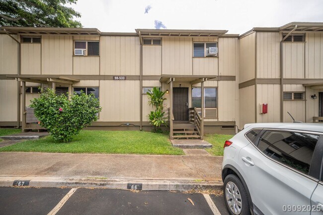 Foto del edificio - $3200 /3 Bed / 2 Bath / 1 Parking IN PEARL...