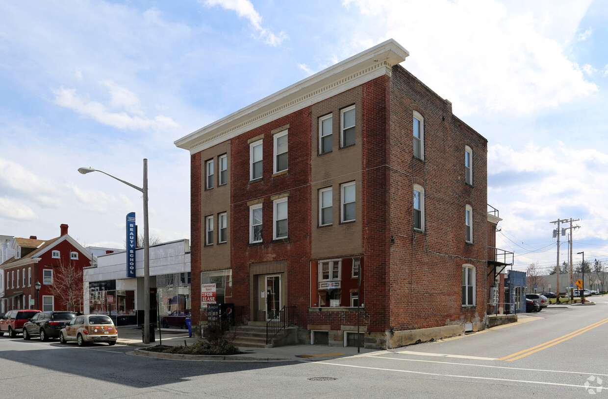 Foto principal - 25 E Antietam St