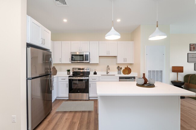 Foto del edificio - Slade Farm Residences