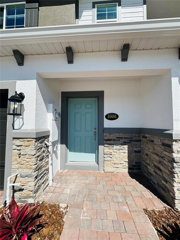 Foto del edificio - 4906 Livingston Ln