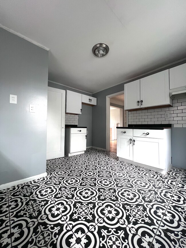 Foto del edificio - 20926 Moross Rd