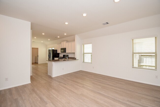 Foto del edificio - 18979 Buckley Oak Dr