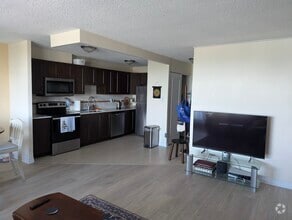 Building Photo - 1785 Frobisher Ln