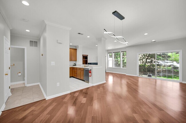 Foto del edificio - 104 Pebble Brook Dr