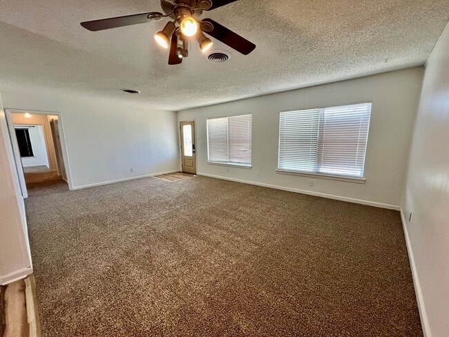 Foto del edificio - 1803 Fernwood St