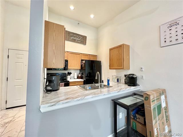Foto del edificio - 444 S Kittredge St