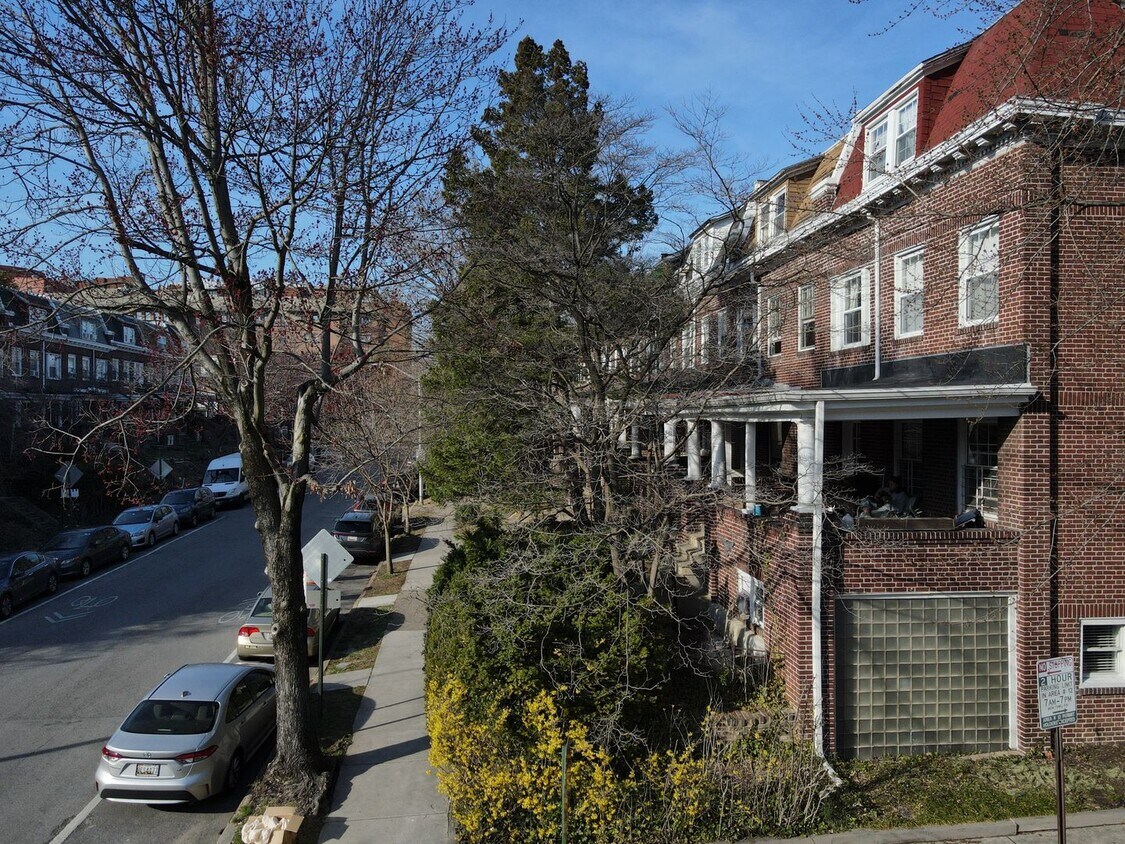 Guilford Apartments: One 4-Bedroom Apartme... - Guilford Apartments: One 4-Bedroom Apartme...