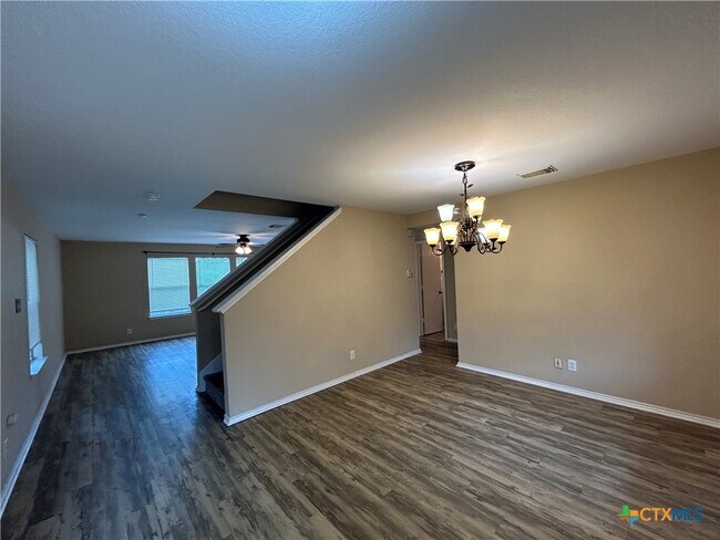 Foto del edificio - 381 Copper Path Dr
