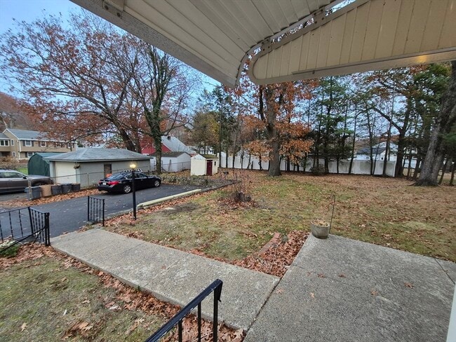 Foto del edificio - 5 Lakeview Ave